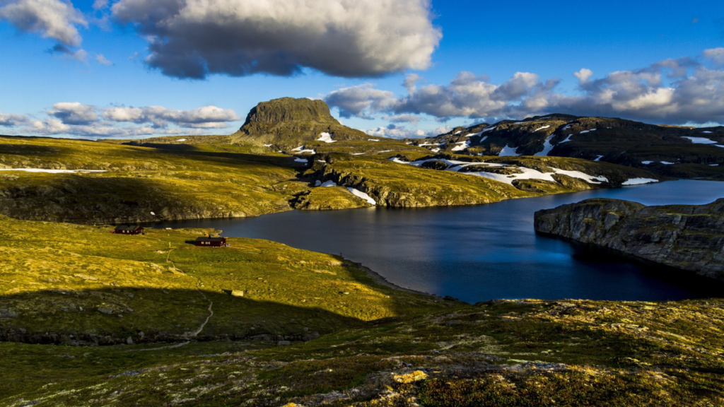 Hardangervidda een rivier in Noorwegen die vol zit met forel.